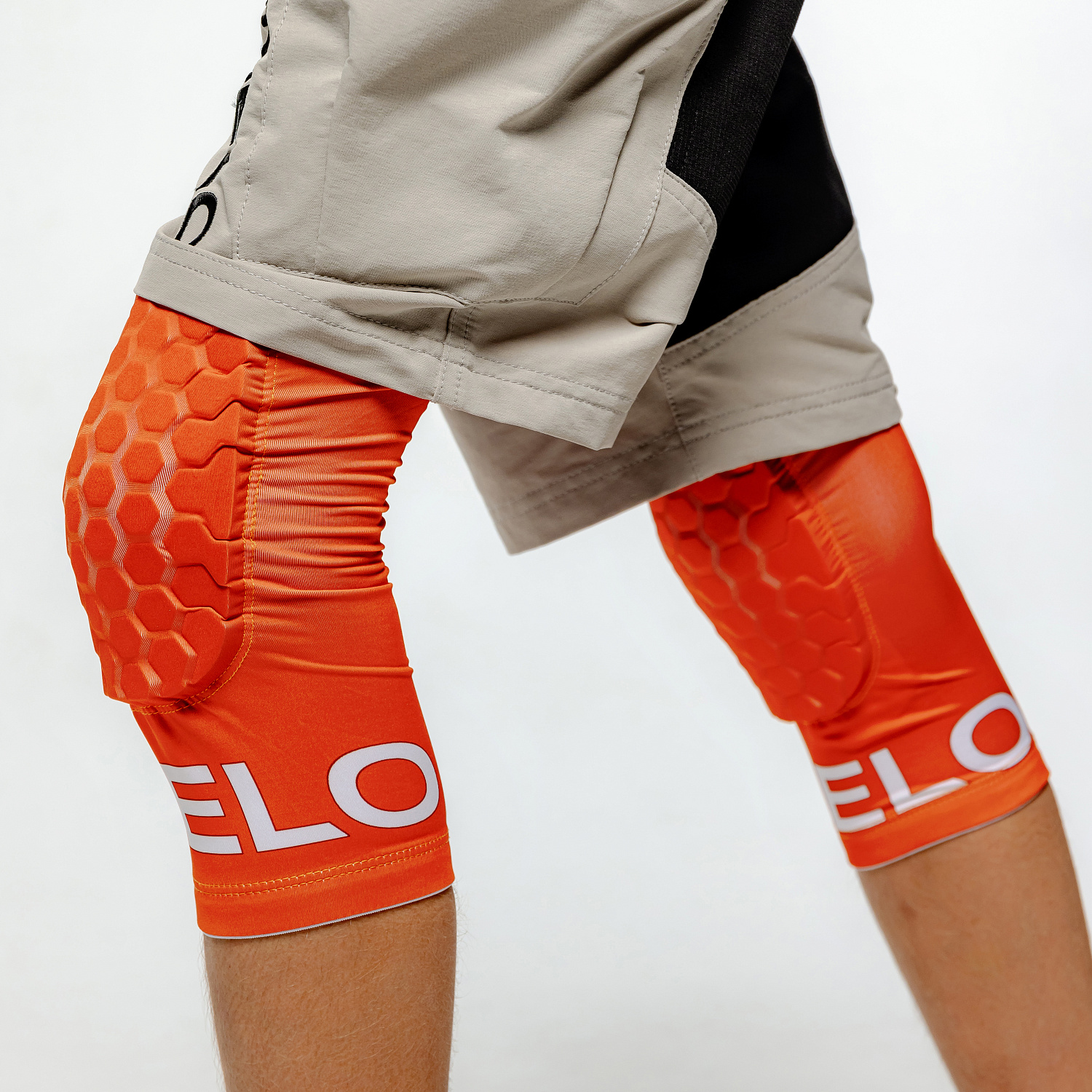 Наколенники SMELO